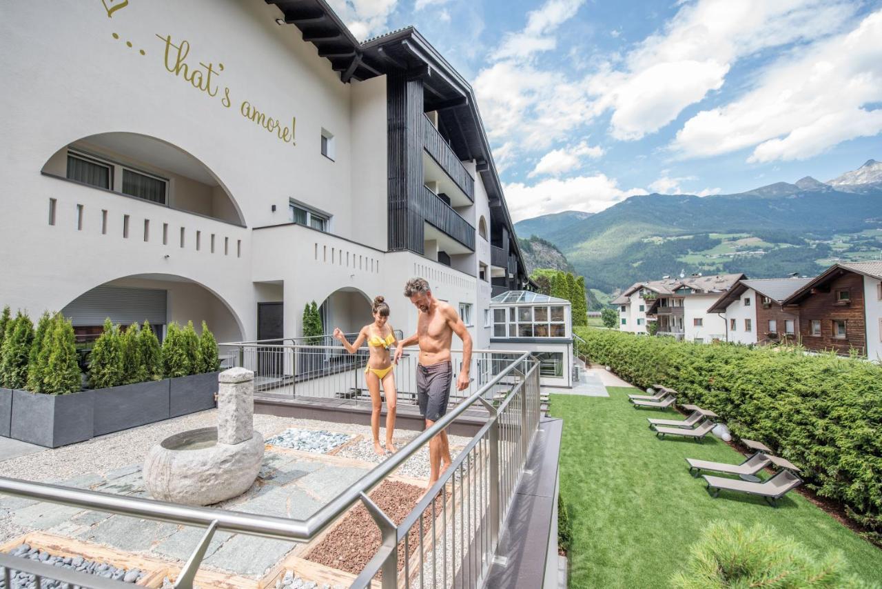 Vitaurina Royal Hotel Molini di Tures Exterior photo