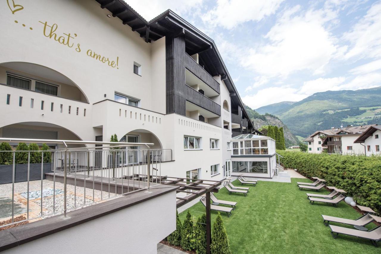 Vitaurina Royal Hotel Molini di Tures Exterior photo